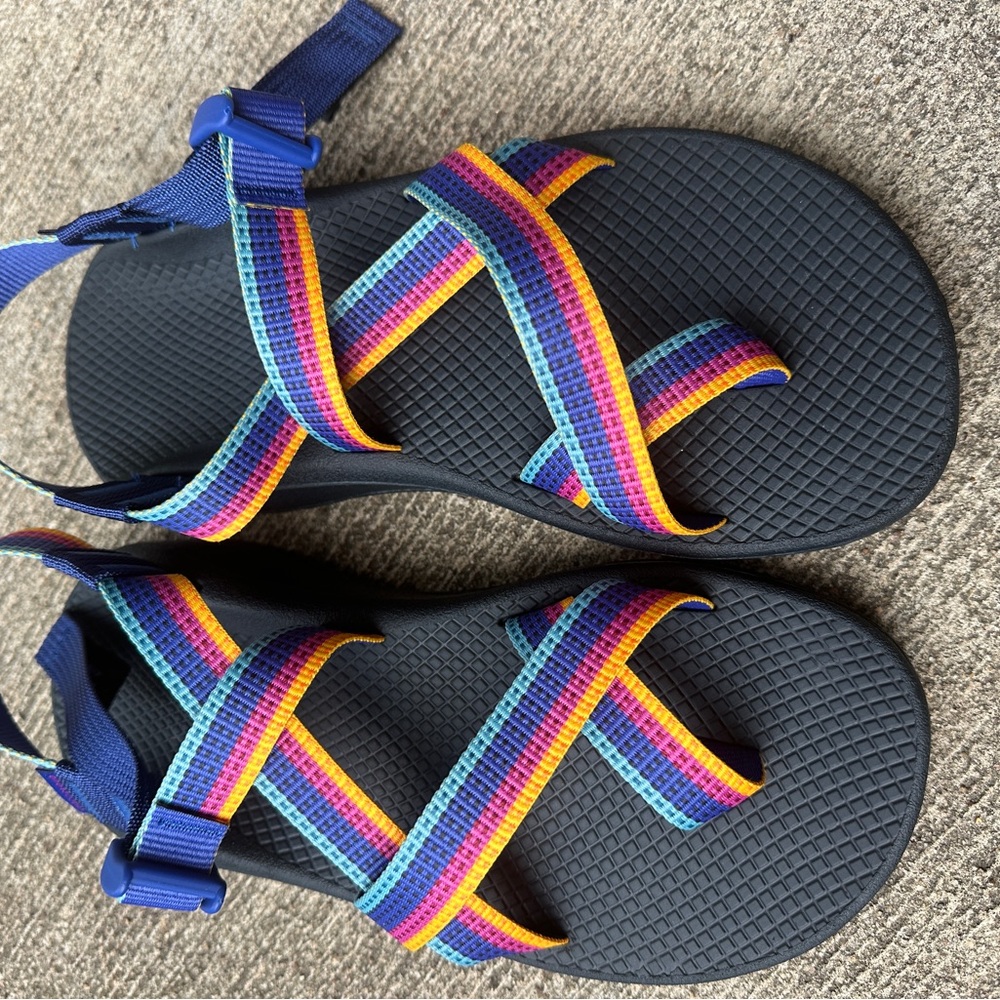 Chaco Tetra sunset zcloud 2 new in box